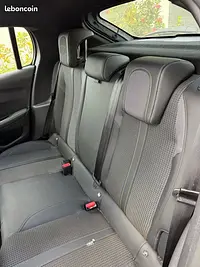 Peugeot E-208 GT, Sièges arrière : photo d'origine de l'annonce du concessionnaire