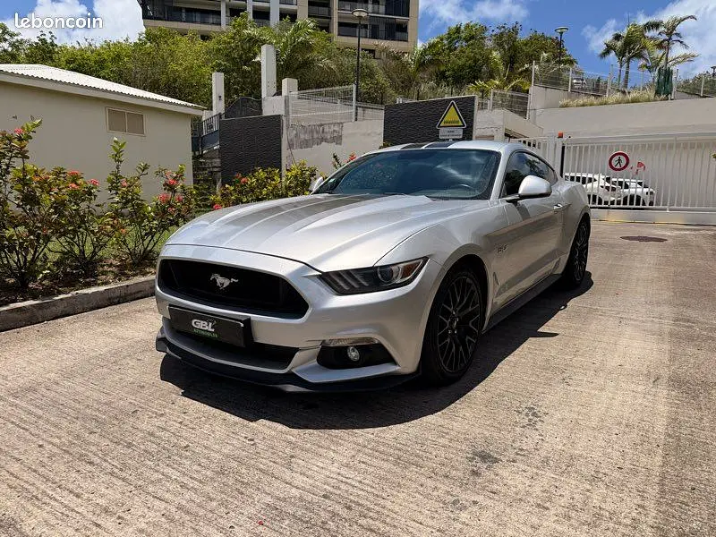 Mustang gt, Tre quarti anteriore: foto originale dall'annuncio della concessionaria