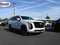 Certified 2025 Cadillac Escalade Sport Platinum AWD/4WD, Tre quarti anteriore: foto originale dall'annuncio della concessionaria