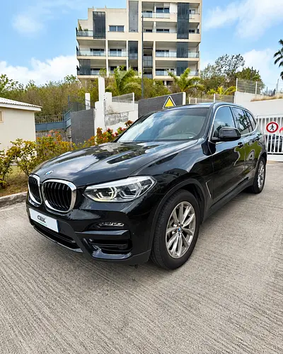Couverture du reel Instagram BMW X3 SDrive 18d Automatique par GBL AUTOMOBILES, généré par Karbeam